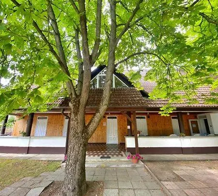 Homestay Platan Ueduelo