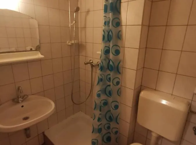 Platan Ueduelo * Balatonlelle